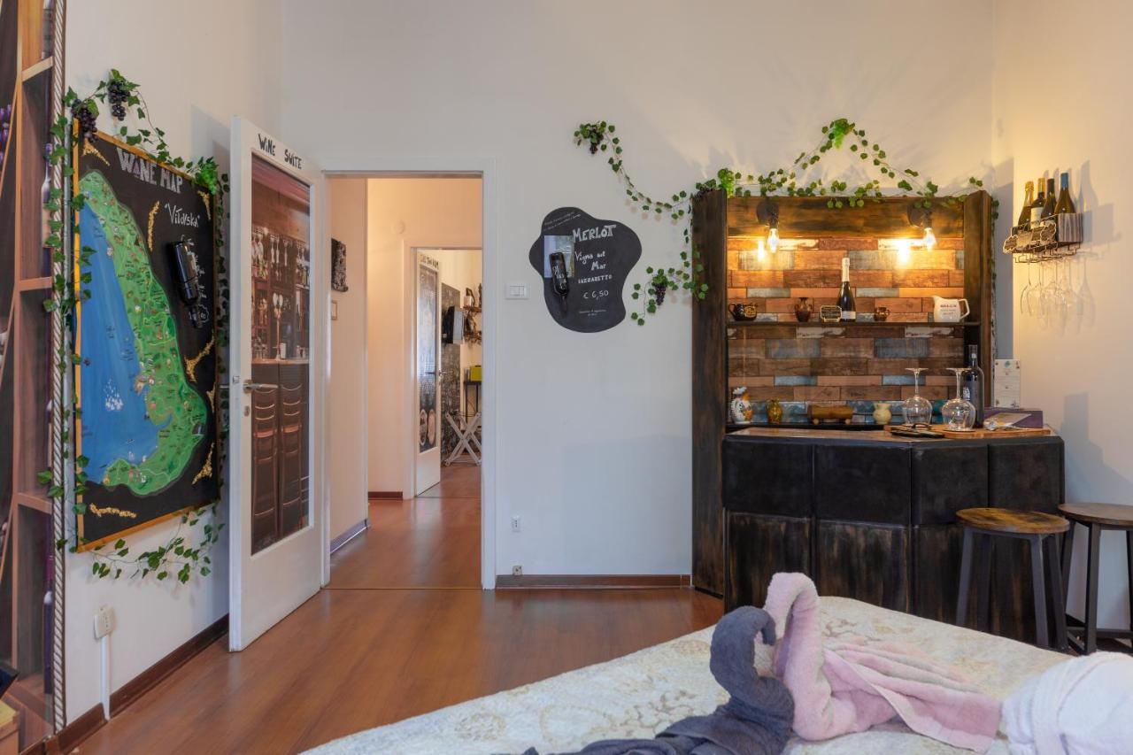 Artistic Guest House Триест Екстериор снимка